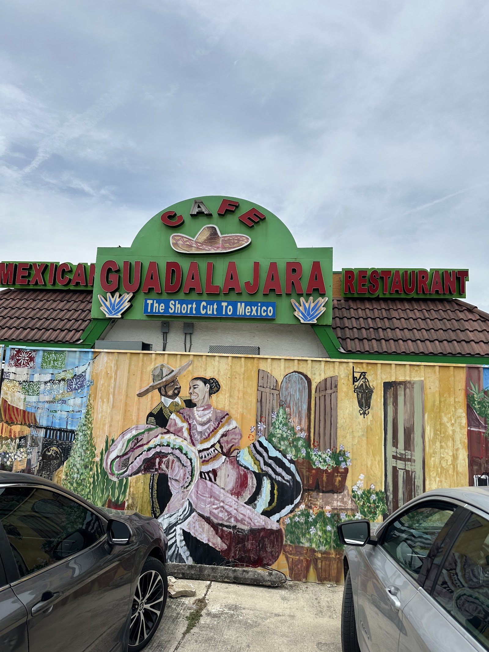 Cafe Guadalajara storefront with mural, Canyon Lake, TX